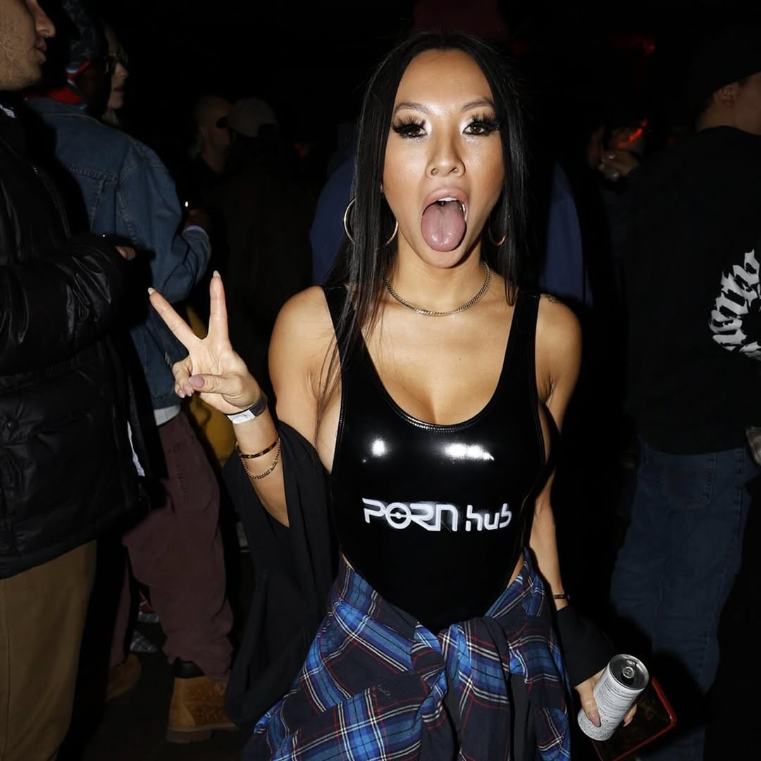 AsaAkira Gallery 2